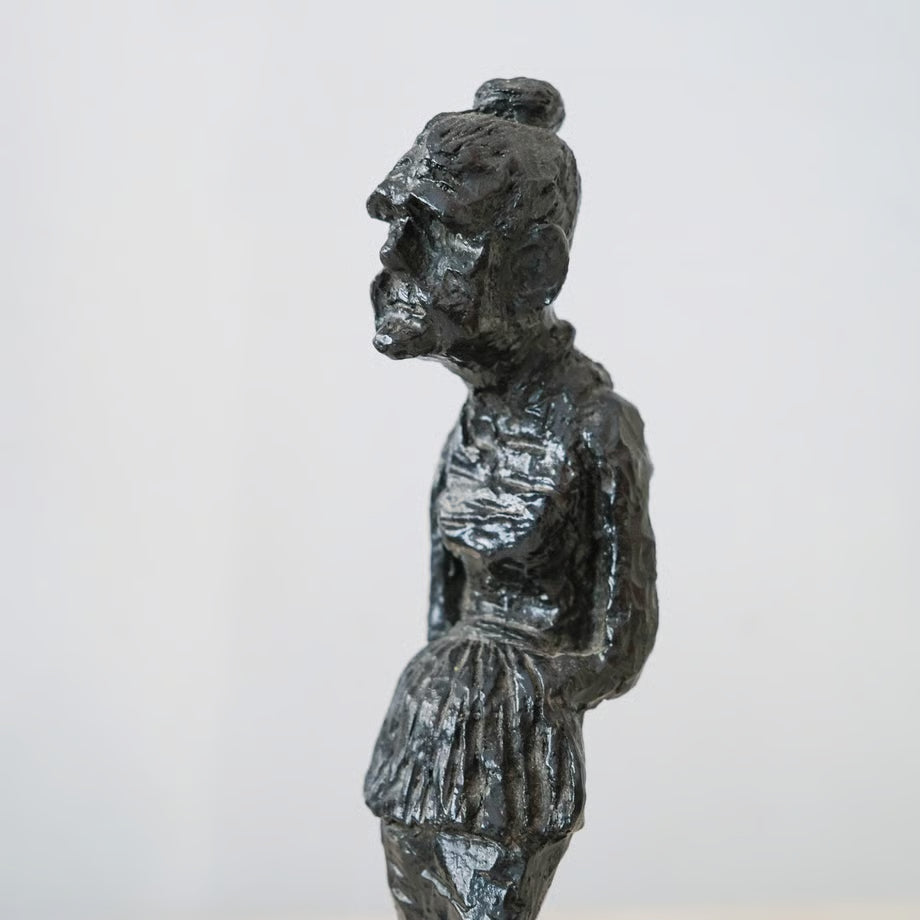 Old Woman figurine / おばあちゃんのフィギュア
