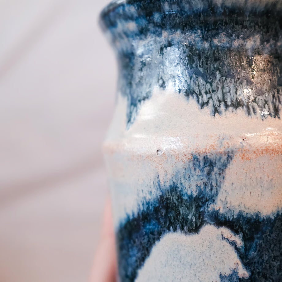 Ceramic Blue Vase / 陶器の青い花器