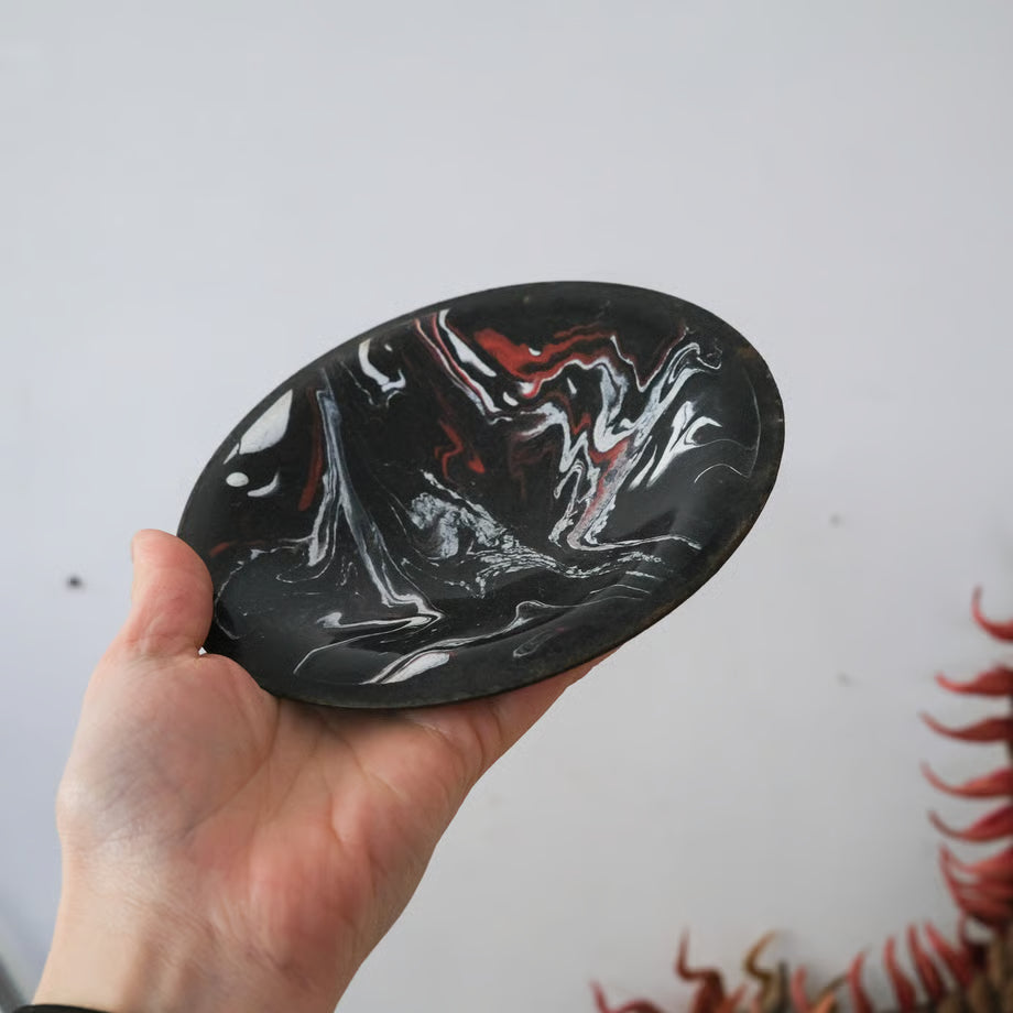 Enameled  Tray / 琺瑯のトレイ