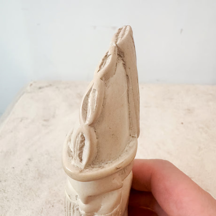 Stone Chess Pieces / 石製チェスの駒