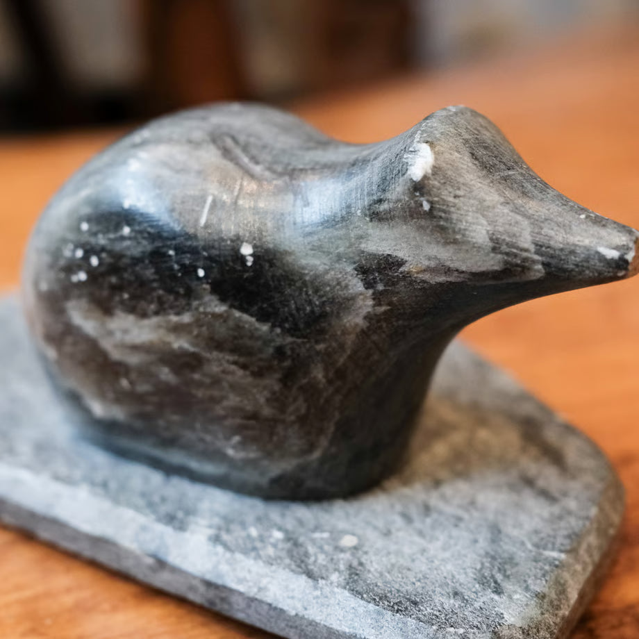 Inuit Soapstone Carving / イヌイットソープストーンアート