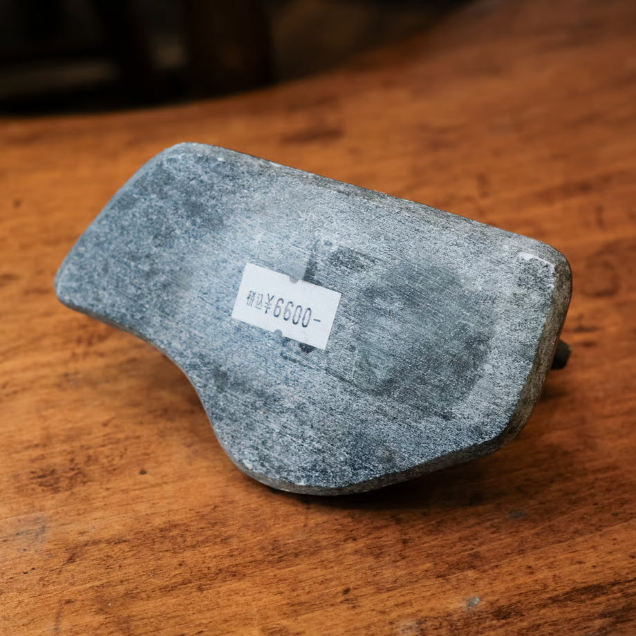 Inuit Soapstone Carving / イヌイットソープストーンアート