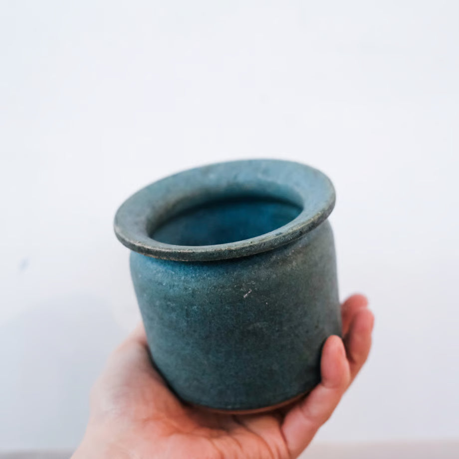 Ceramic Blue Pot / 陶器の青い器