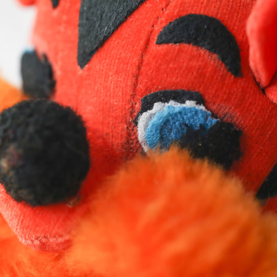 Stuffed Red Tiger / 赤いトラのぬいぐるみ