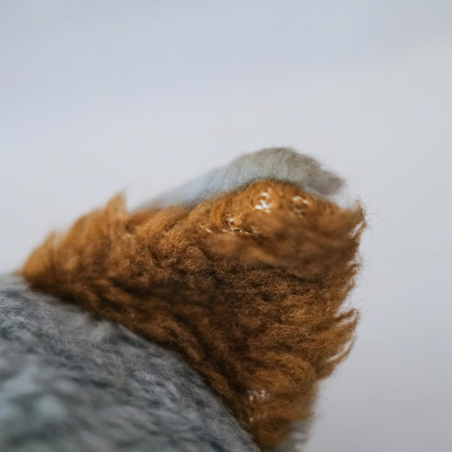 Raccoon Stuffed Animal / アライグマのぬいぐるみ