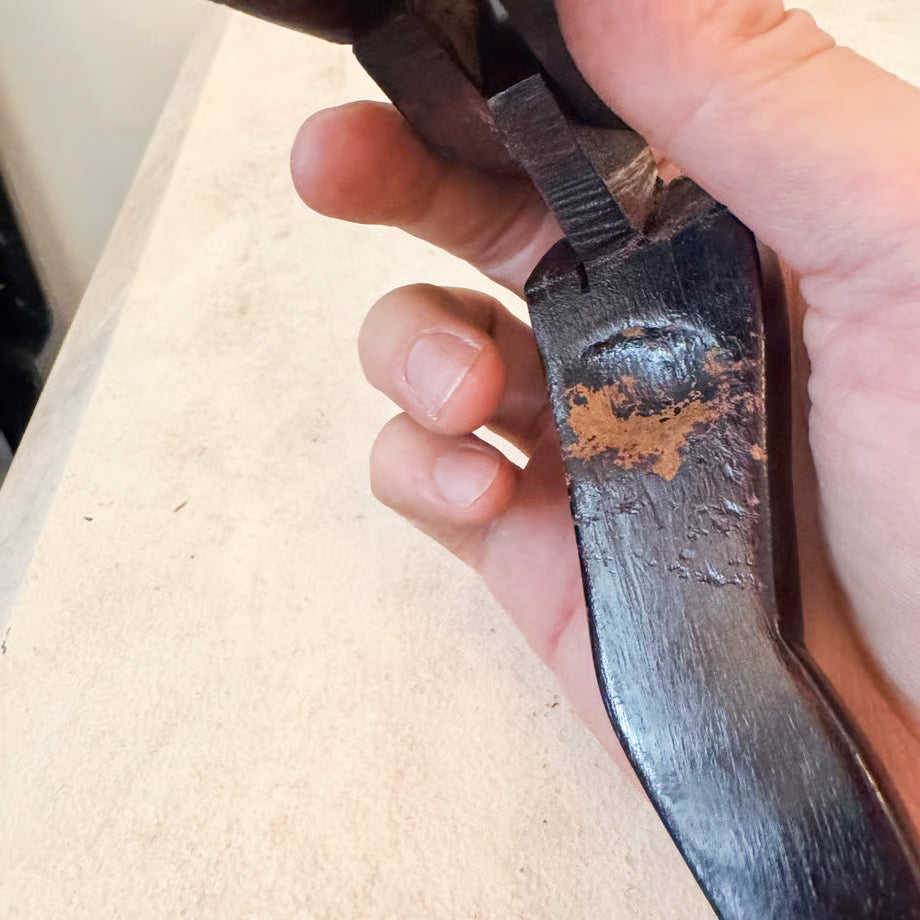 Wooden Leg Nutscracker / 木製脚のナッツクラッカー