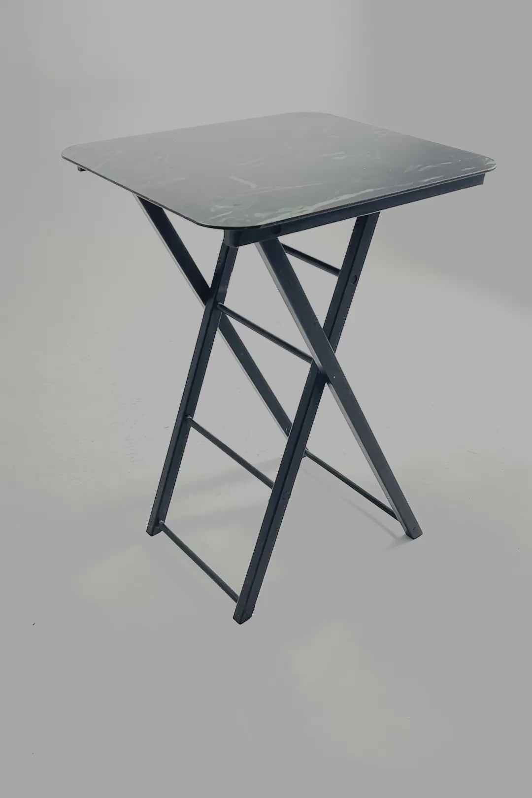 Load video: Folding Side Table Green &amp; Black / 折りたたみ サイドテーブル (グリーン &amp; 黒天板)