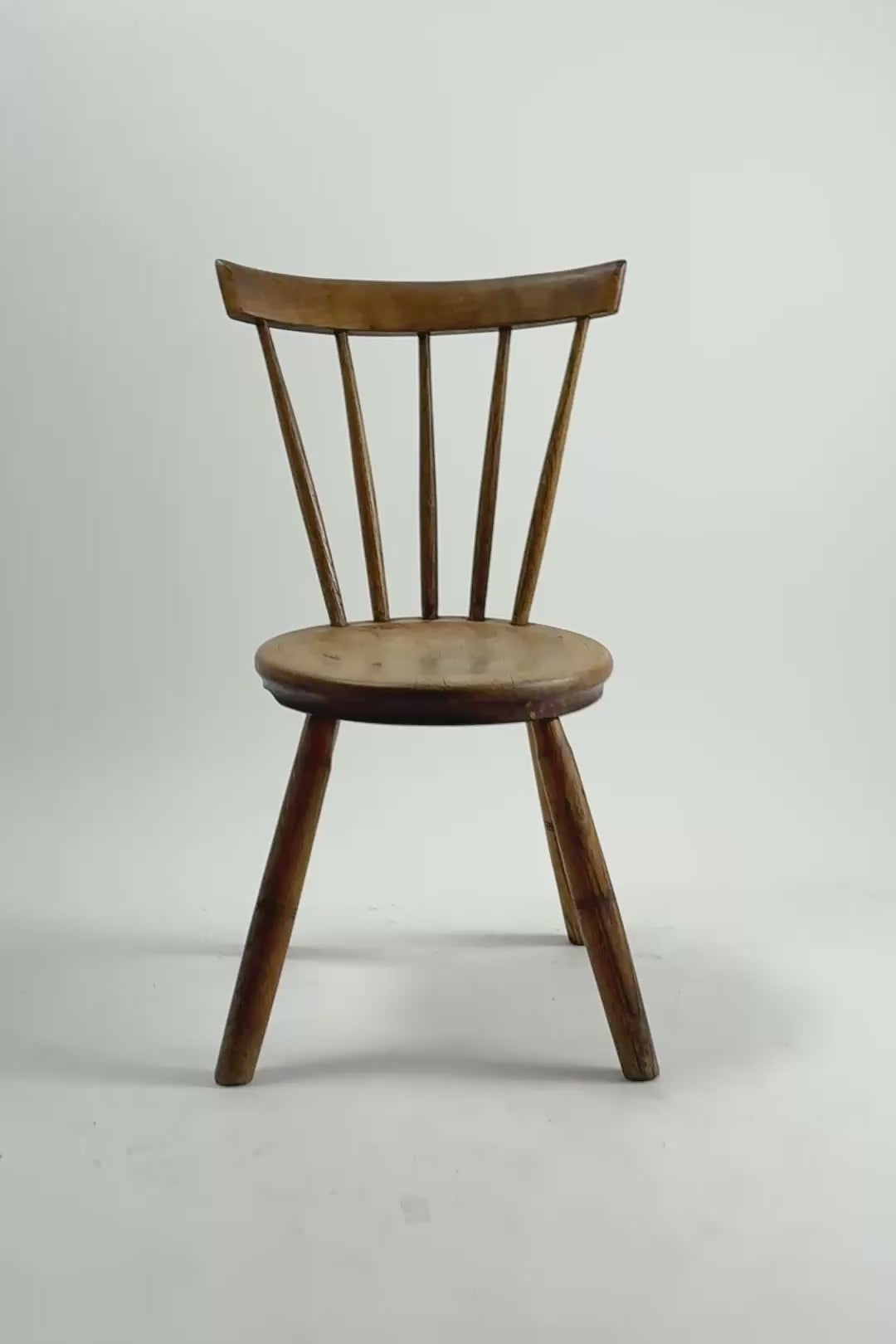 Load video: Wooden Chair / 木製チェア