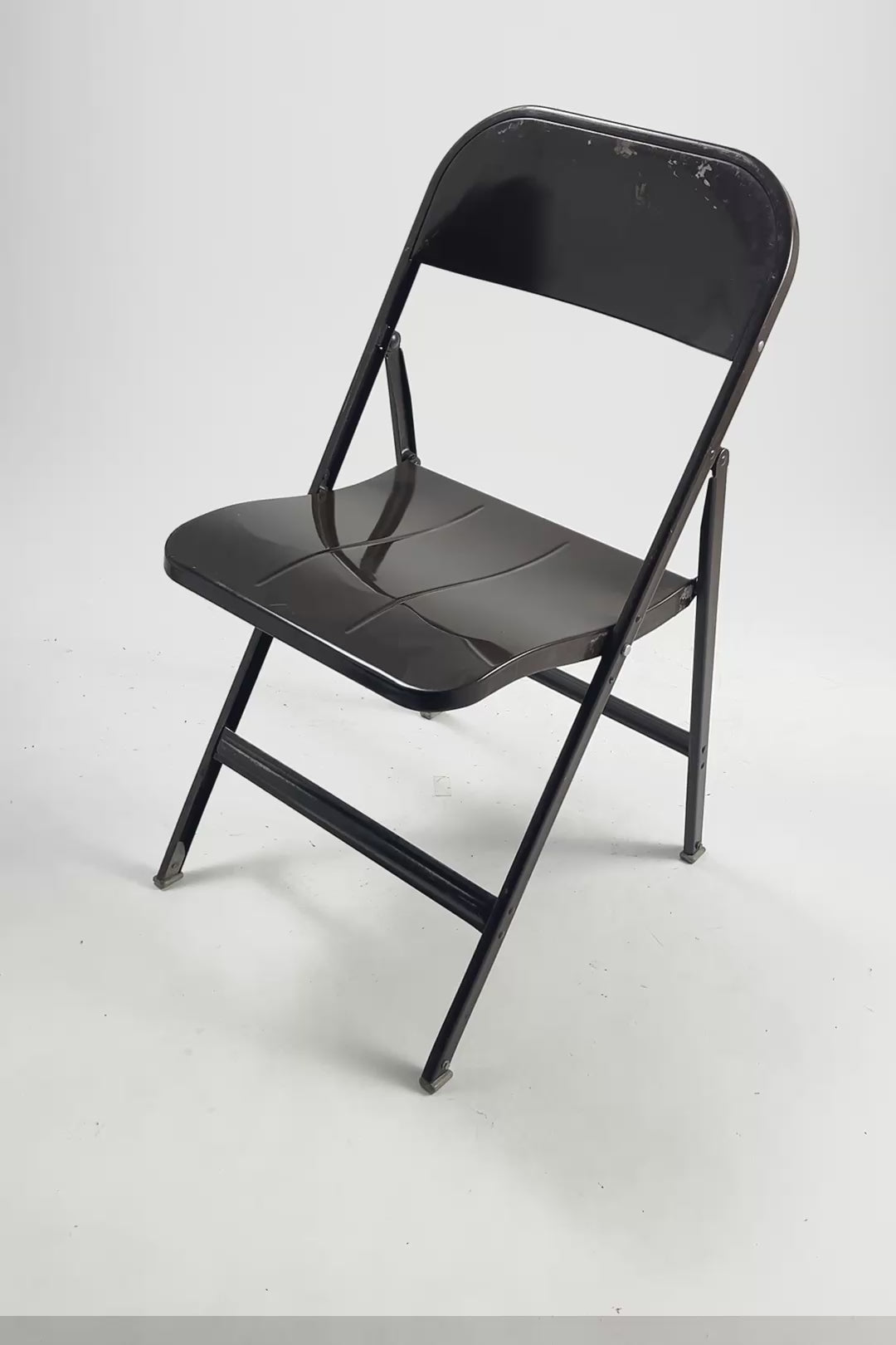 ビデオを読み込む: LYON Folding Chair / LYON メタル 折りたたみイス