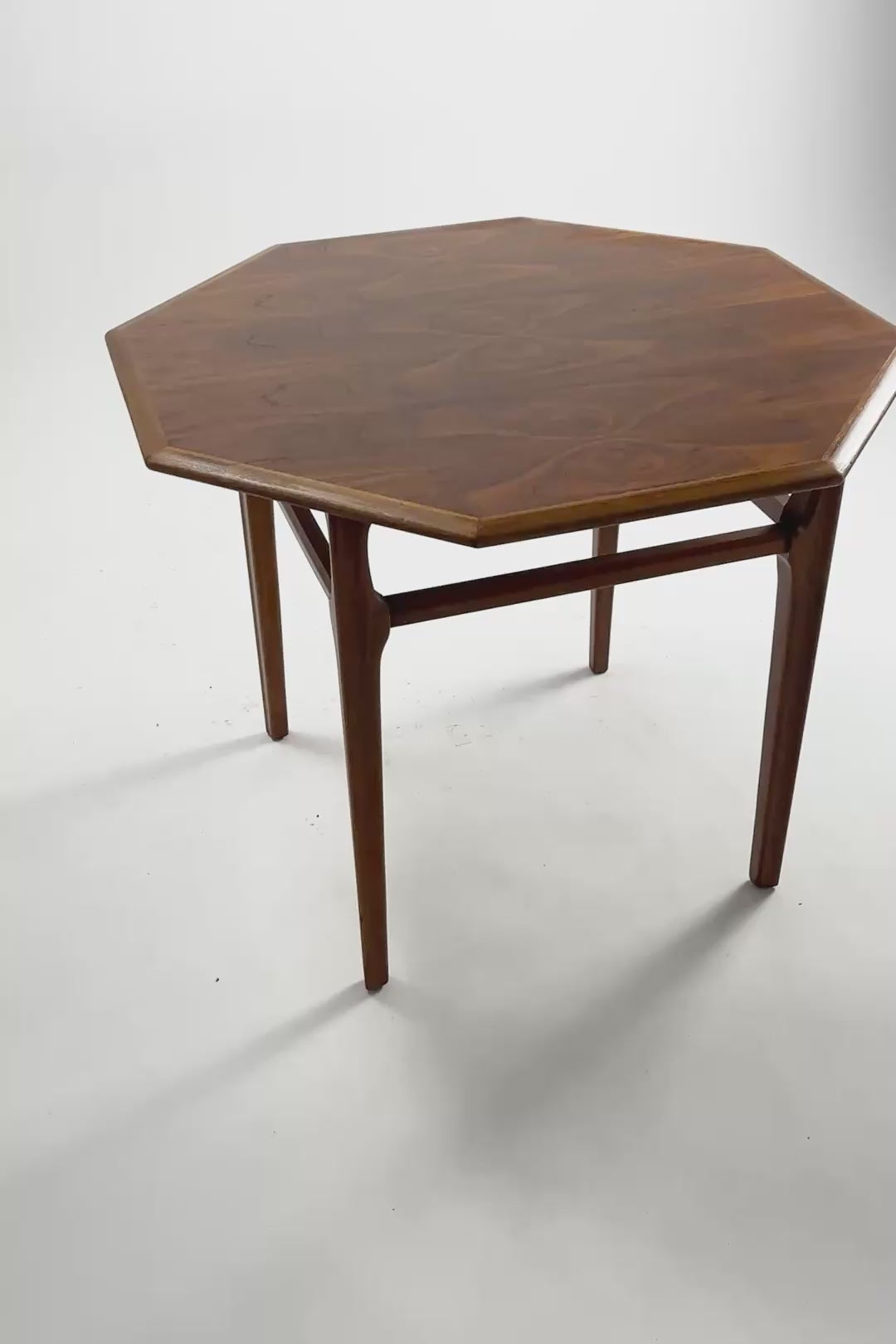 ビデオを読み込む: Mersman Octagon Side Table / マースマン オクタゴン サイドテーブル