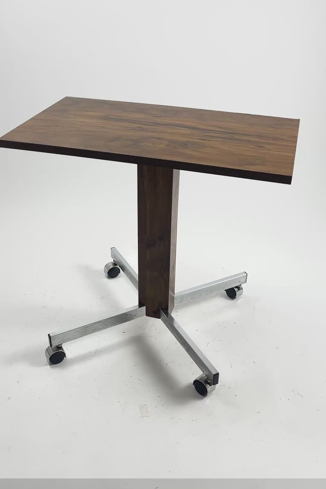 Load video: Wooden Caster Table / 木製 キャスターテーブル