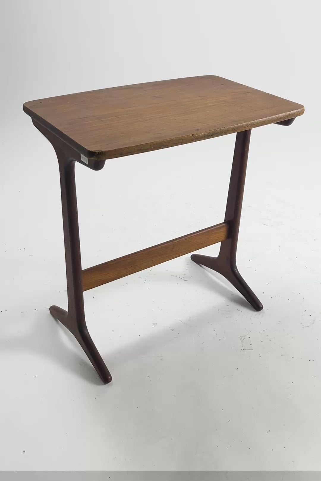 ビデオを読み込む: Vintage Side Table / ヴィンテージ サイドテーブル