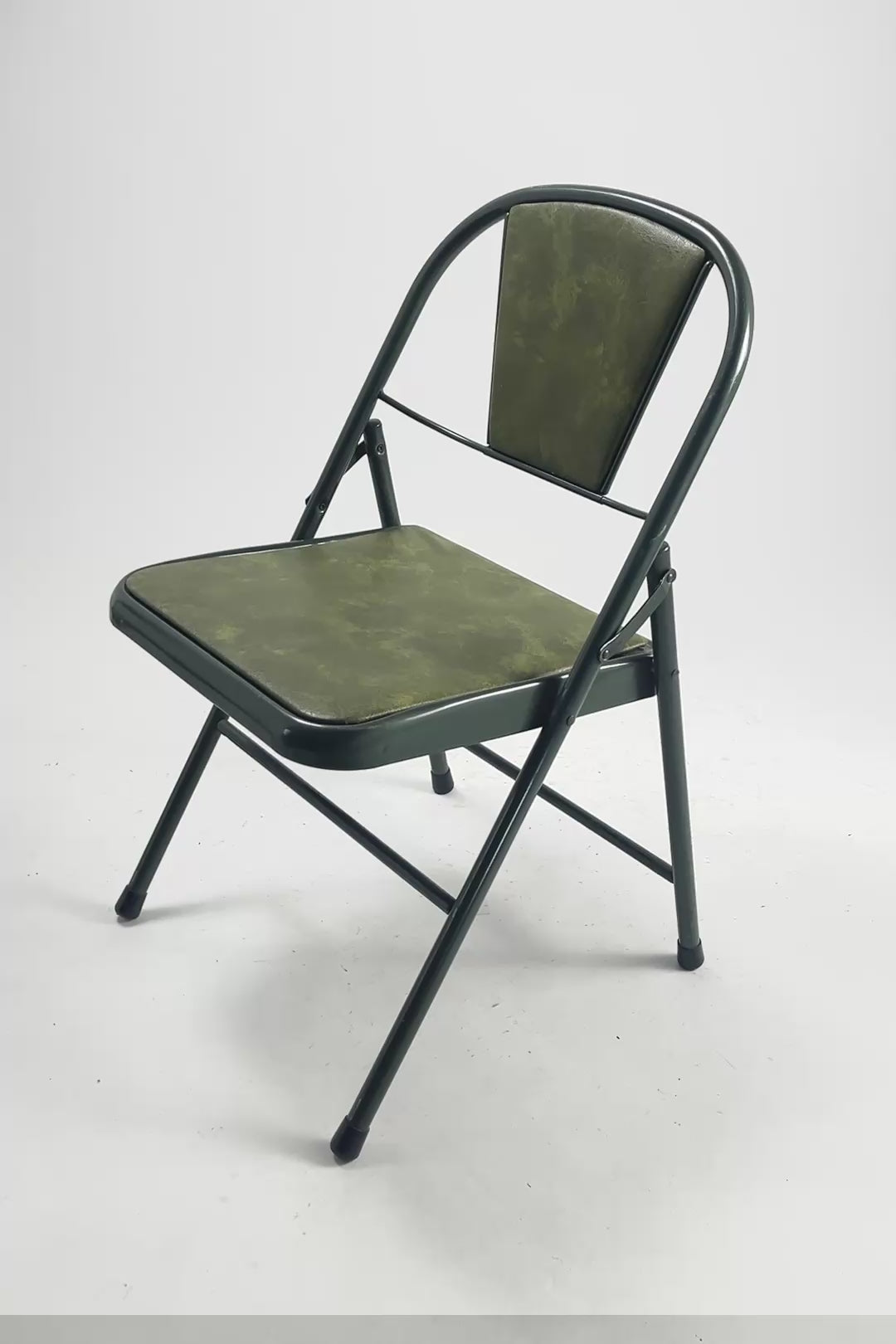 ビデオを読み込む: Green Fabric Folding Chair / 緑ファブリック 折りたたみイス
