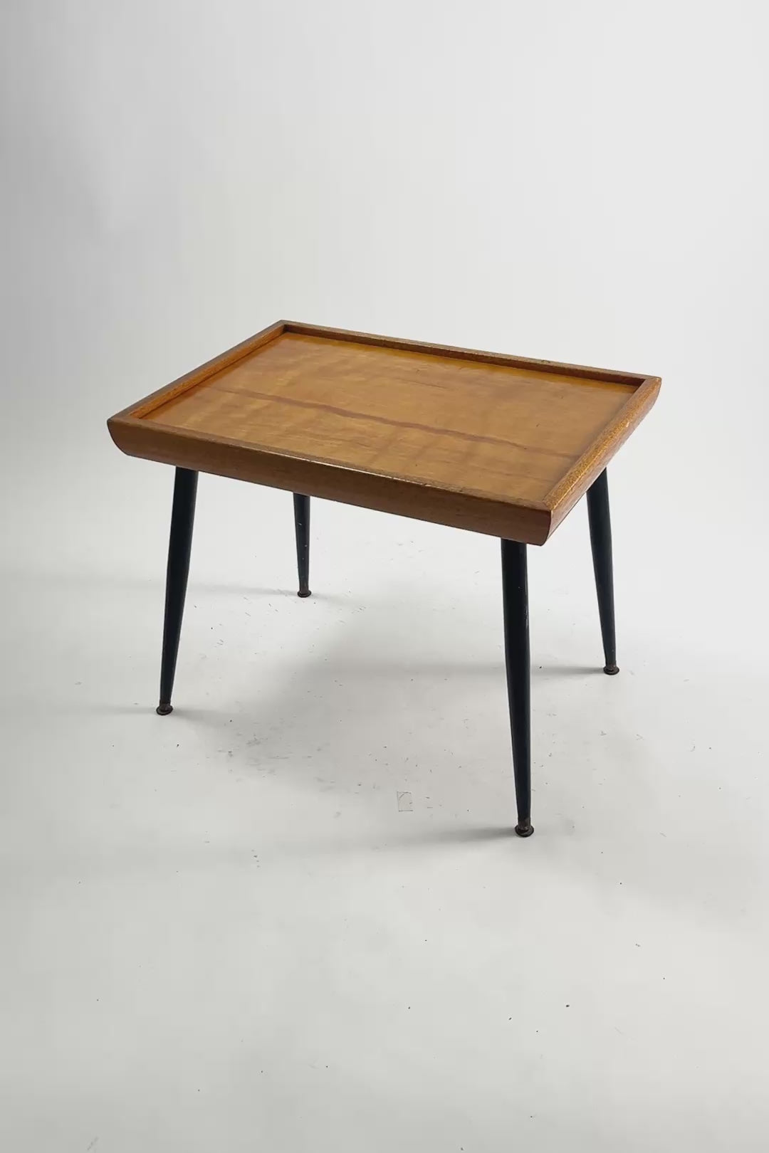 Load video: Mid-Century Side Table / ミッドセンチュリー サイドテーブル